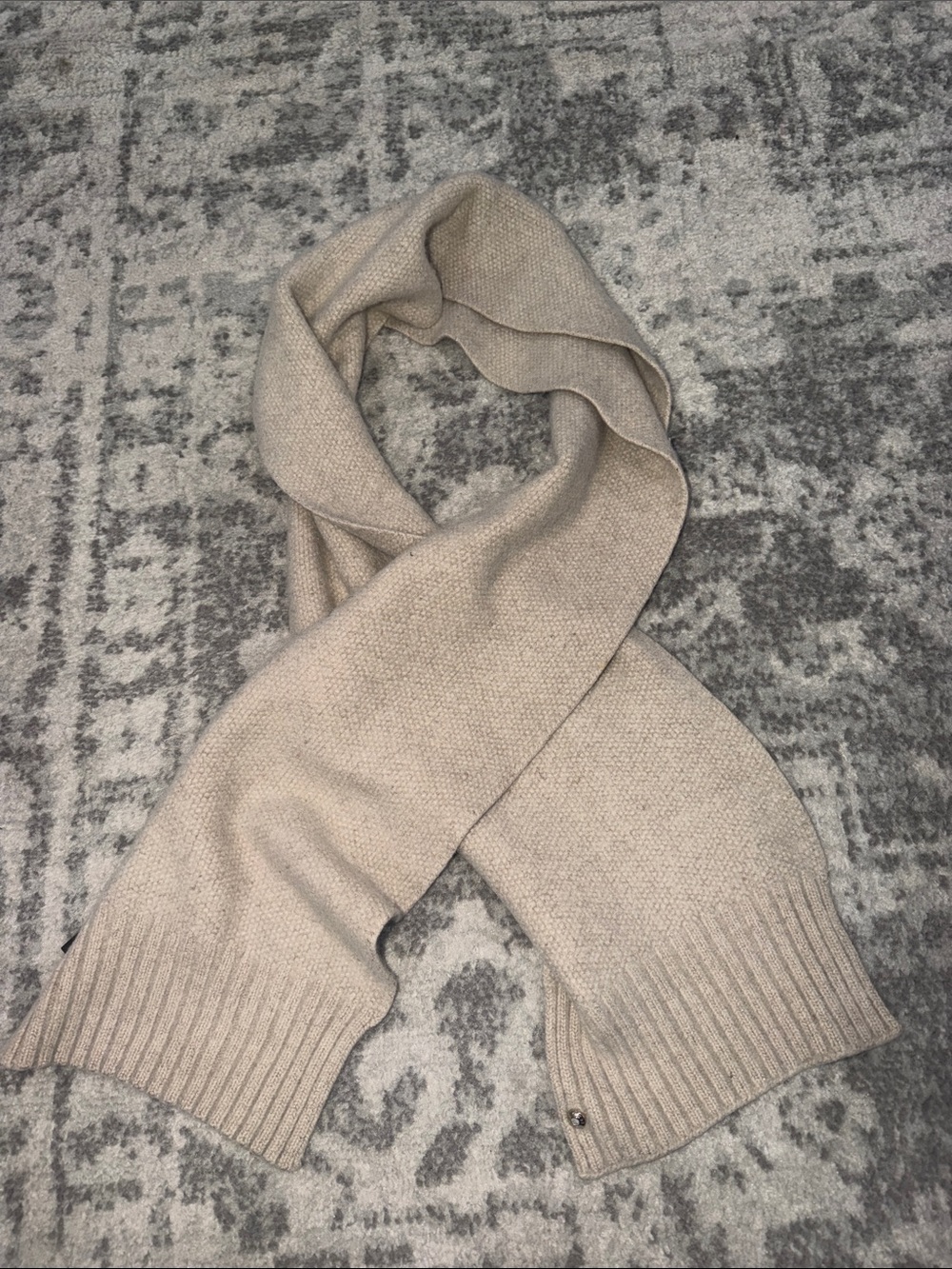 vintage Henri Bendel knit winter scarf